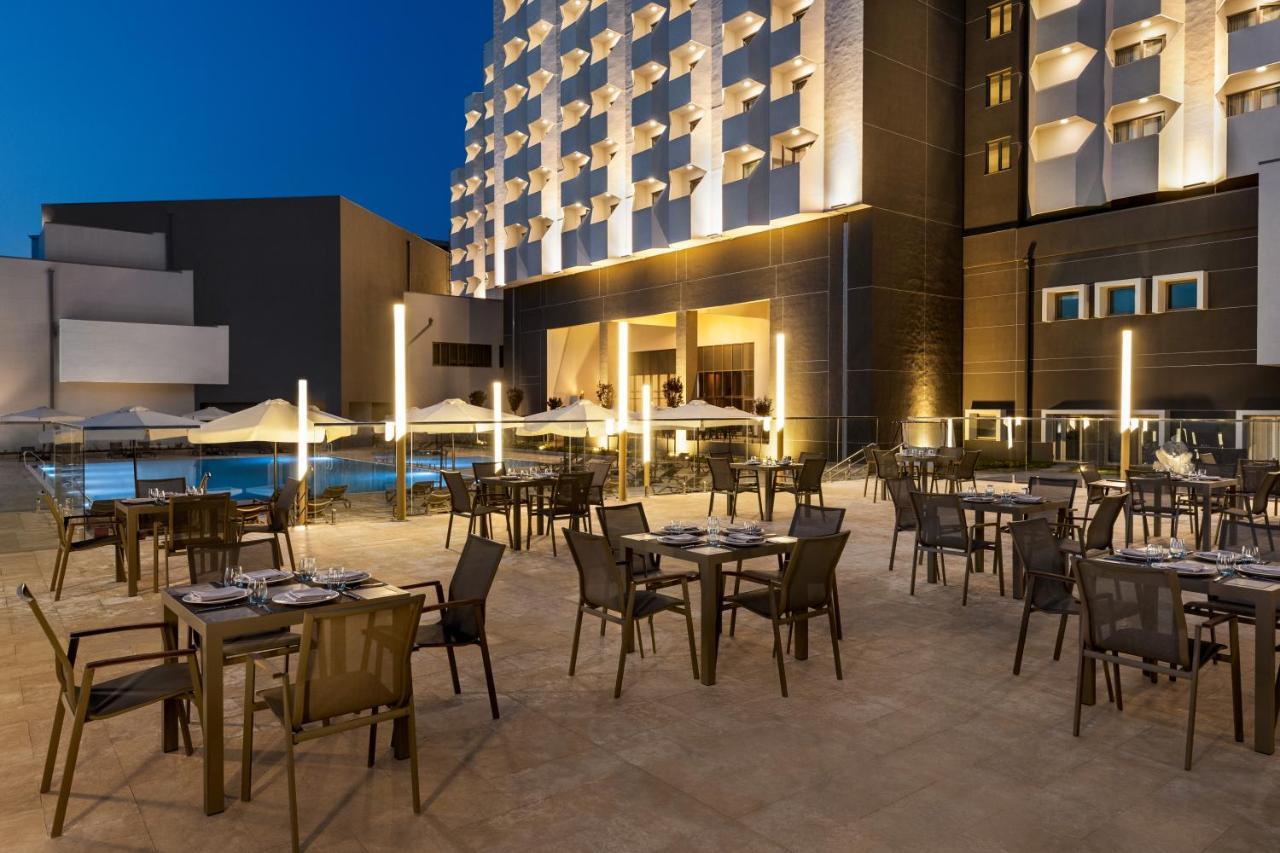 Hotel Wyndham Buchara Zewnętrze zdjęcie